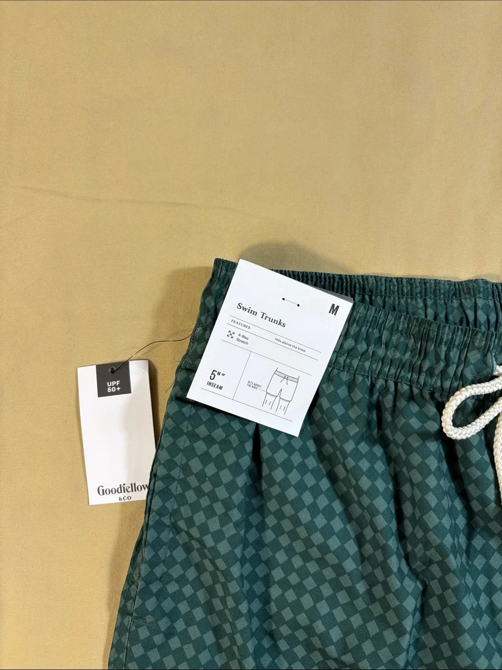 Goodfellow & Co NWT Men's Green Diamond Checkered 5